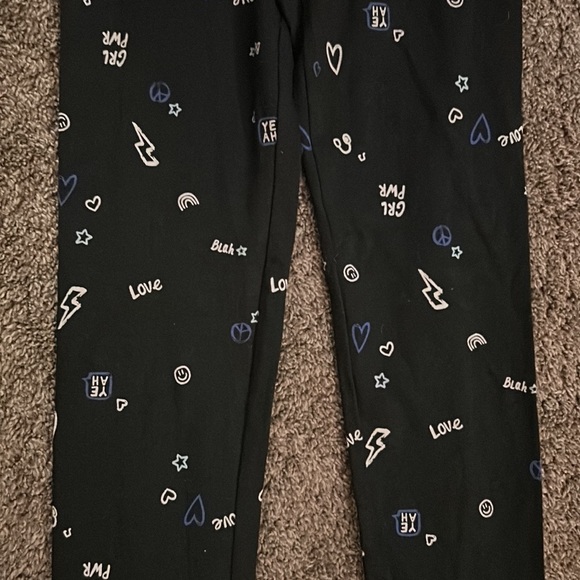 Girls Old Navy leggings, NWOT, size L. Smoke/pet free home. - Picture 2 of 3